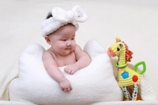 潜江宝宝几个月翻身