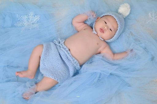 潜江四个半月宝宝发育标准